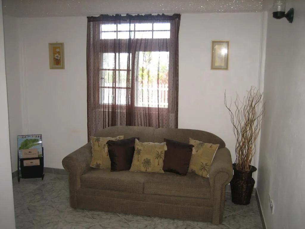 Castille Paradise Apartment Scotts Head Village